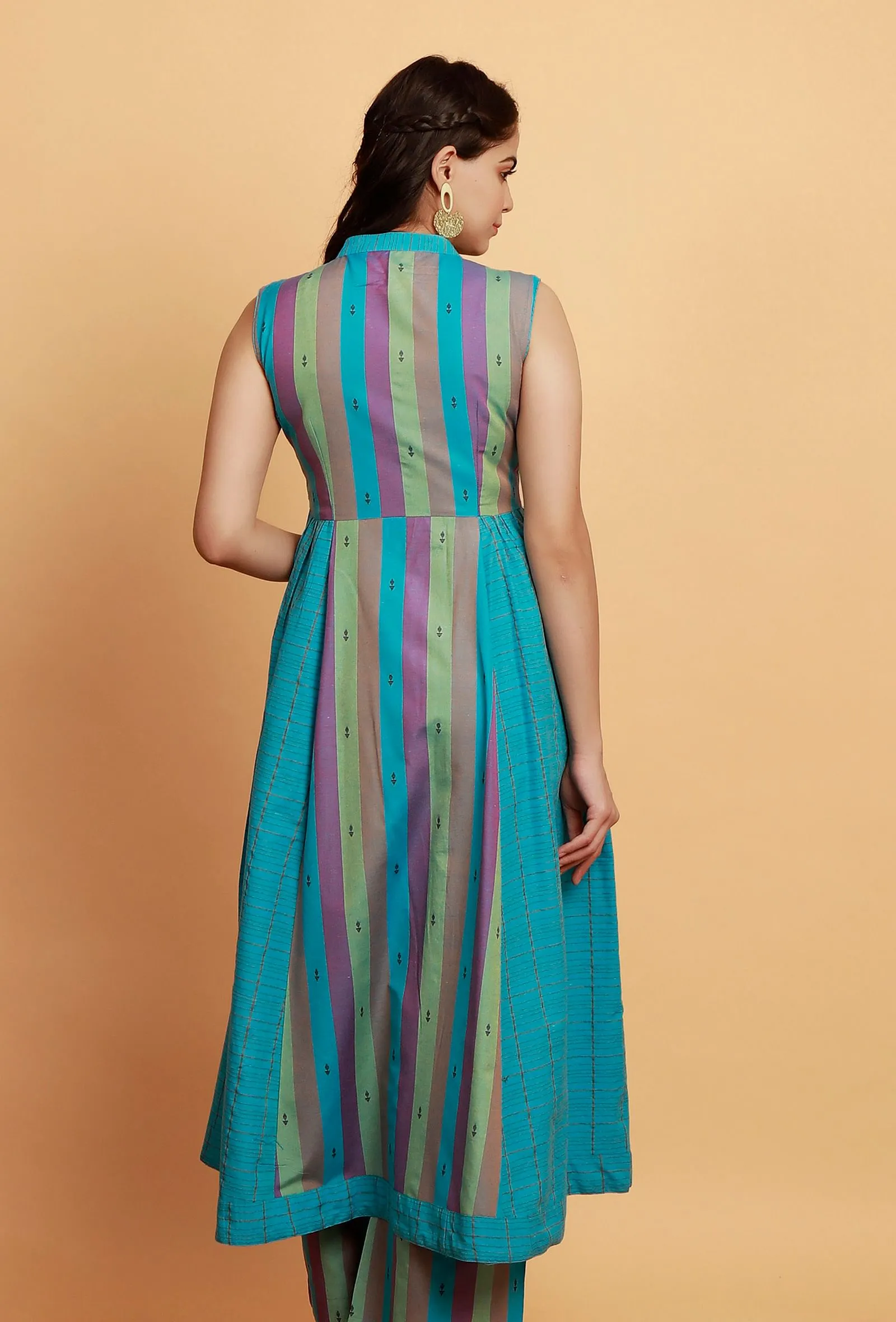 Blue Multicolor Flared Sleeveless Woven Kurta