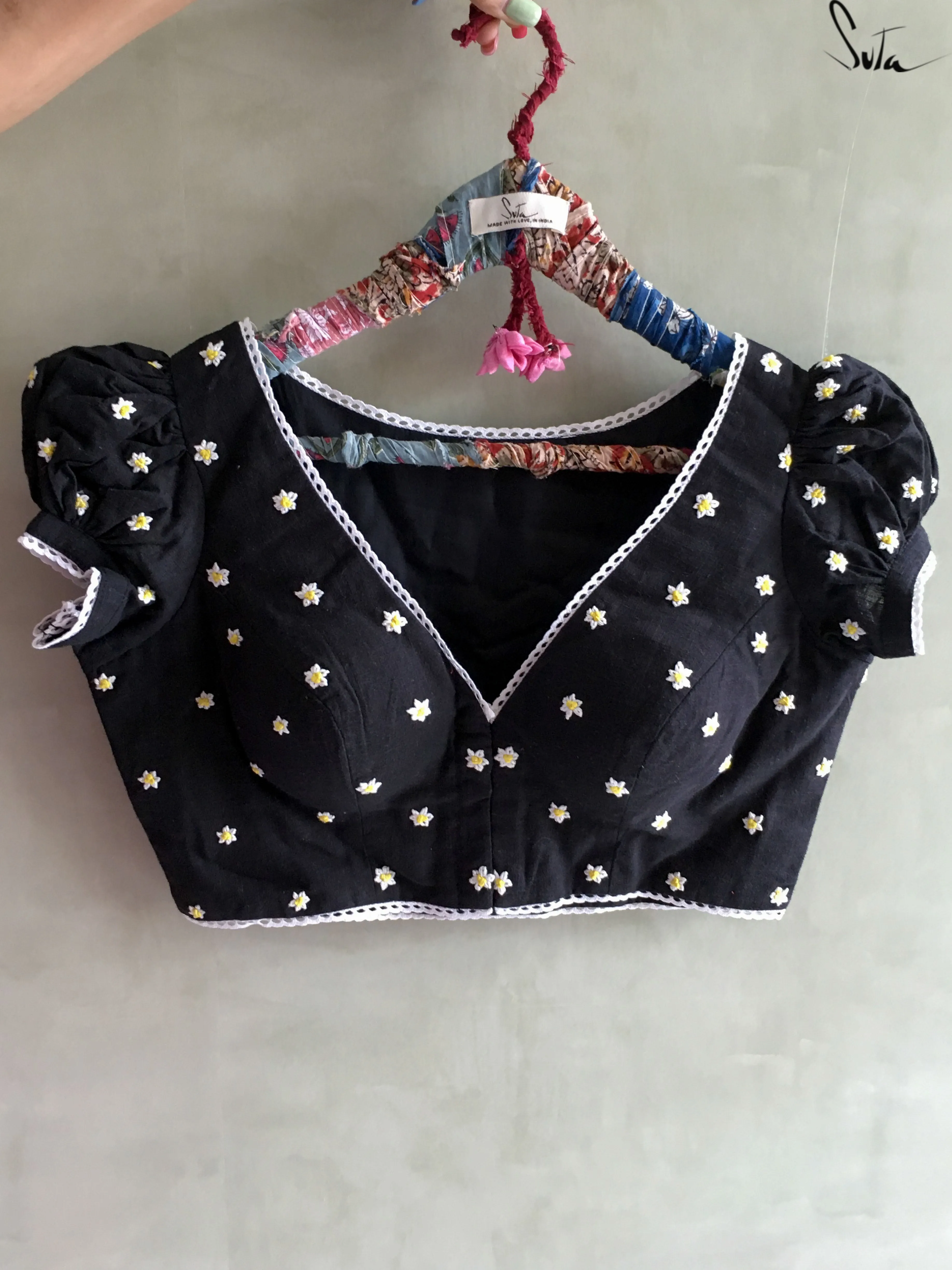 Pushpaputa (Blouse)