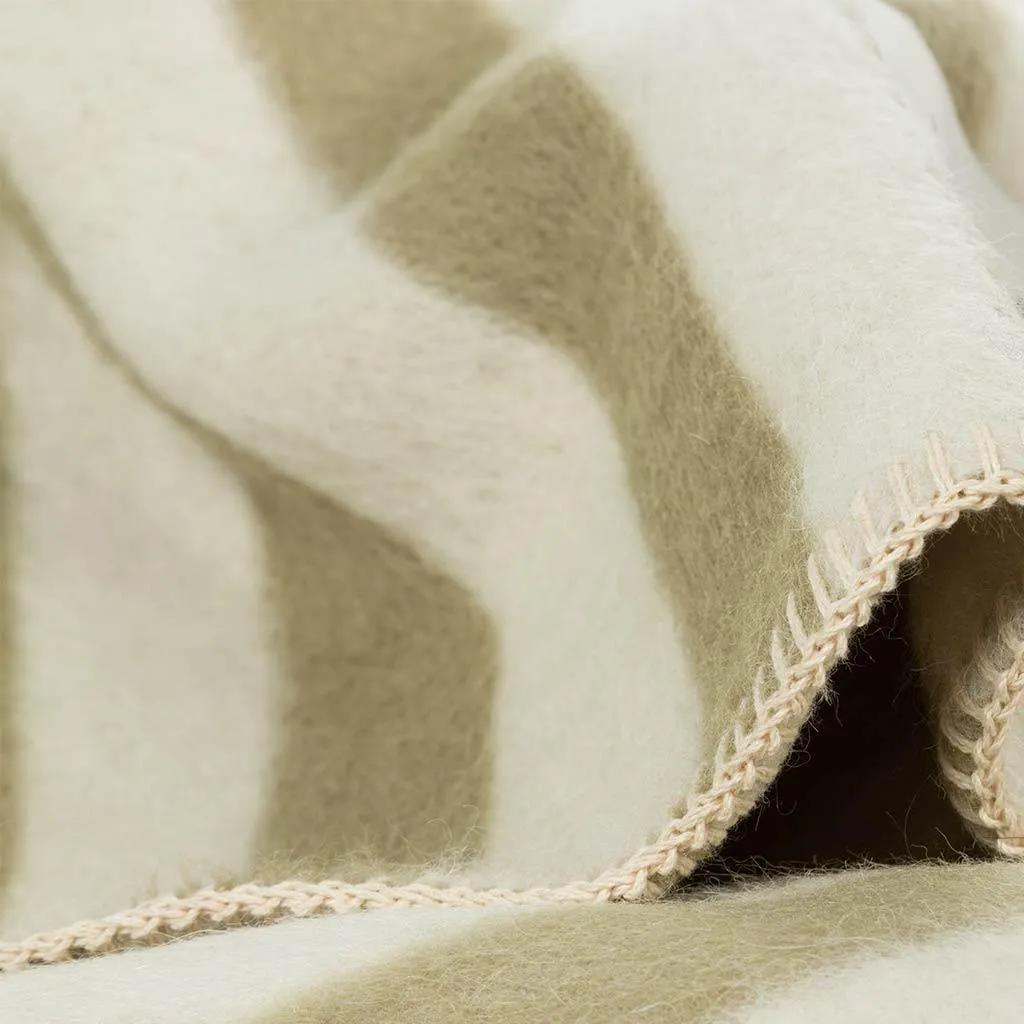 Stills Heirloom Blanket - Boa/Ivory